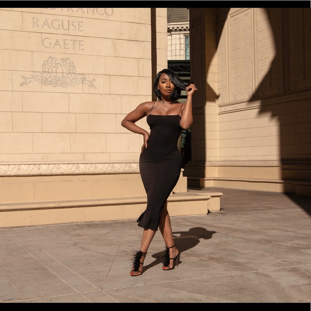 Privee label Black “Sienna” ribbed midi dress